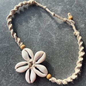 Vintage 70’s Handmade Cowrie Shell Flower Necklace